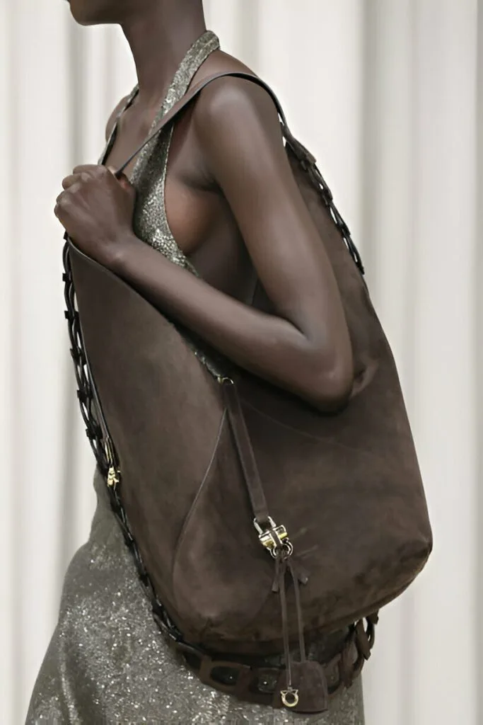 Maxi bag marrone a tracolla