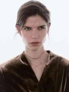 Blazer kimono in velluto colore marrone con cintura in vita Massimo Dutti