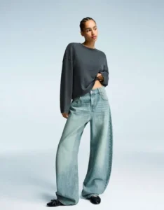 Jeans balloon Bershka colore azzurro lavato