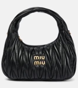 Borsa Miu Miu Wander in pelle matelassé colore nero su Mytheresa