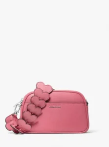 Borsa Camera bag Jet Set colore rosa, in pelle con tracolla a cuori Michael Kors