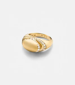 Bvlgari anello Cabochon in oro 18kt con diamanti su Mytheresa per la selezione Luxury Edit di Nice to be Woman